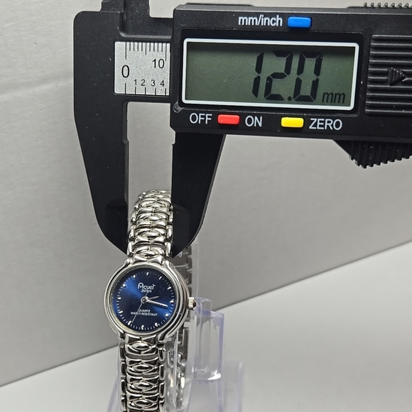 Womens LN Acuet Water Resistant Deep Sapphire Blue Dial Wrist Watch New Battery - Picture 5 of 9